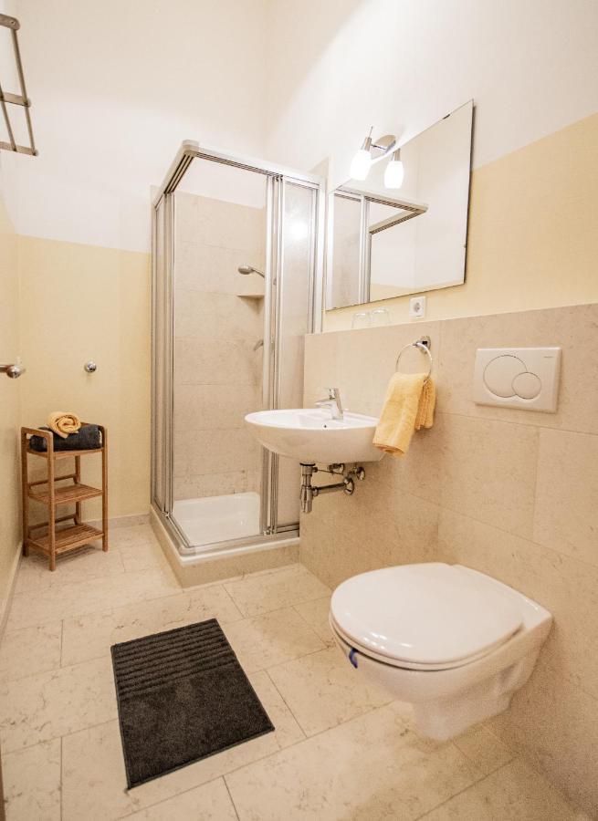 Gschnitzerhof Apartment ภายนอก รูปภาพ
