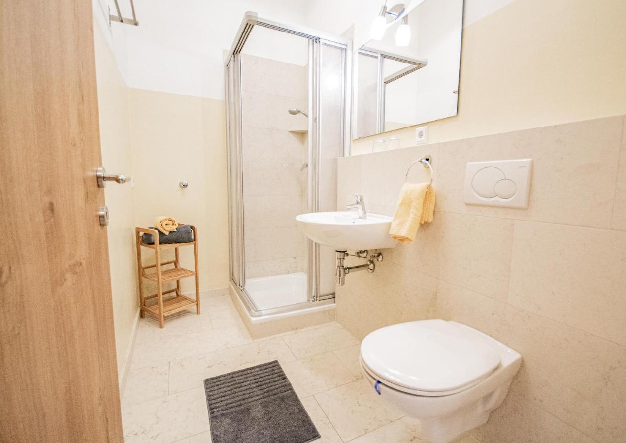 Gschnitzerhof Apartment ภายนอก รูปภาพ