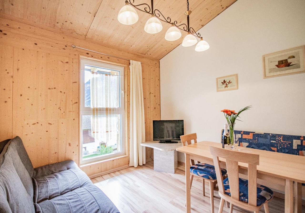 Gschnitzerhof Apartment ภายนอก รูปภาพ