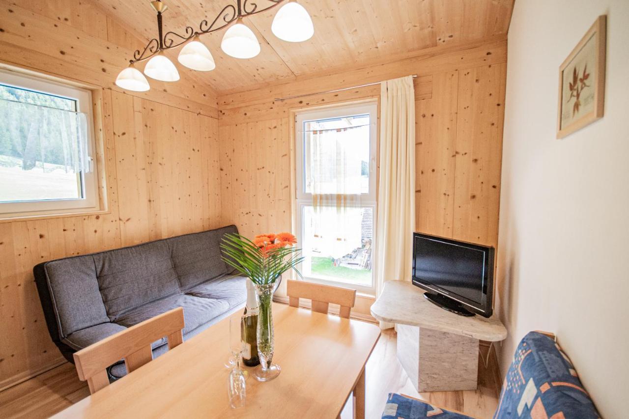 Gschnitzerhof Apartment ภายนอก รูปภาพ