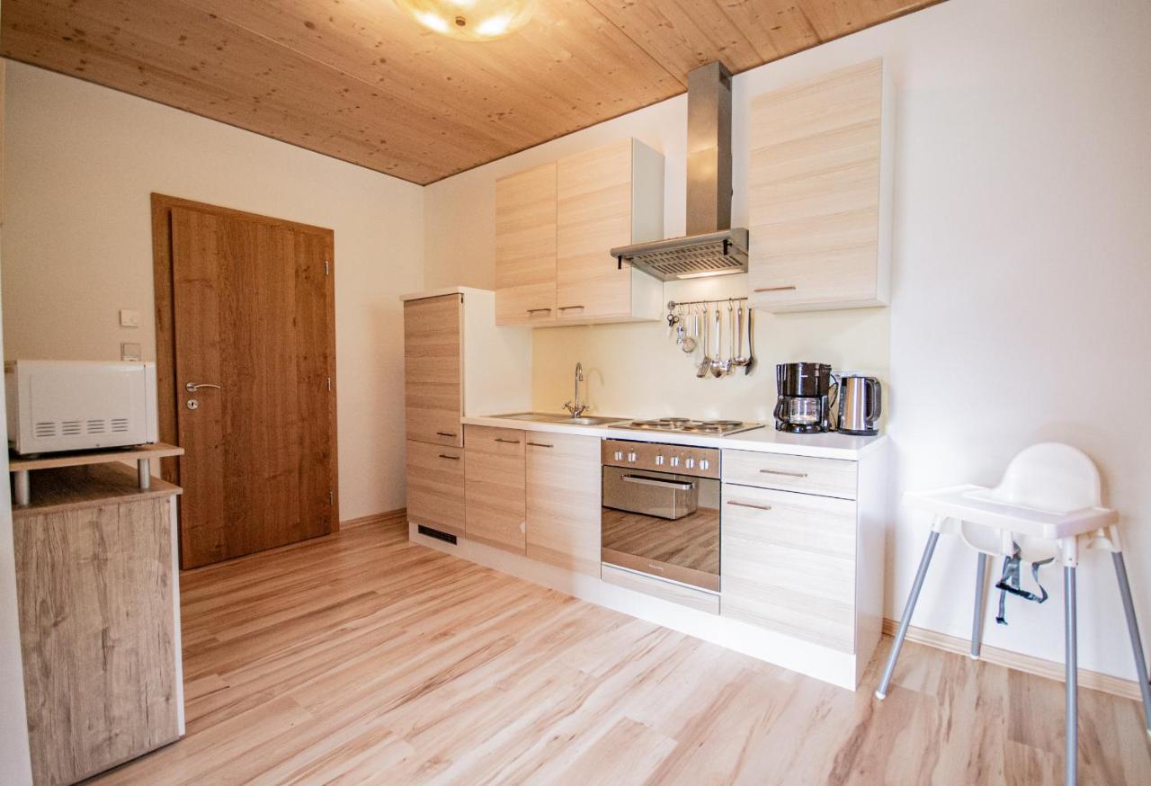 Gschnitzerhof Apartment ภายนอก รูปภาพ
