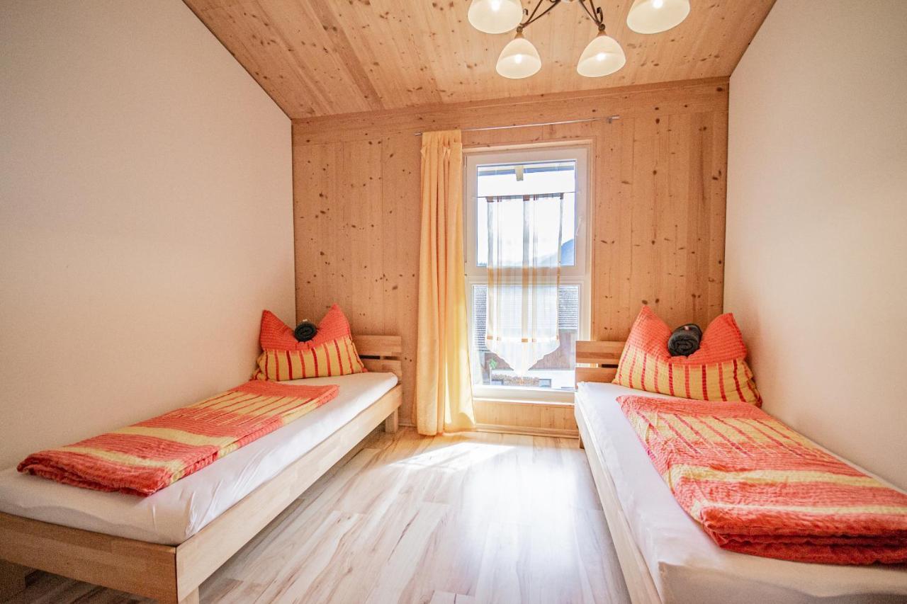 Gschnitzerhof Apartment ภายนอก รูปภาพ